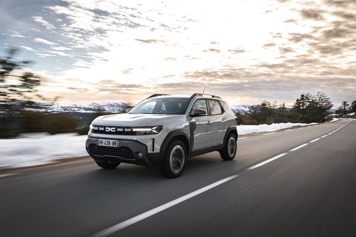 Dacia Duster Hybrid 155: consumi, comfort e anima concreta