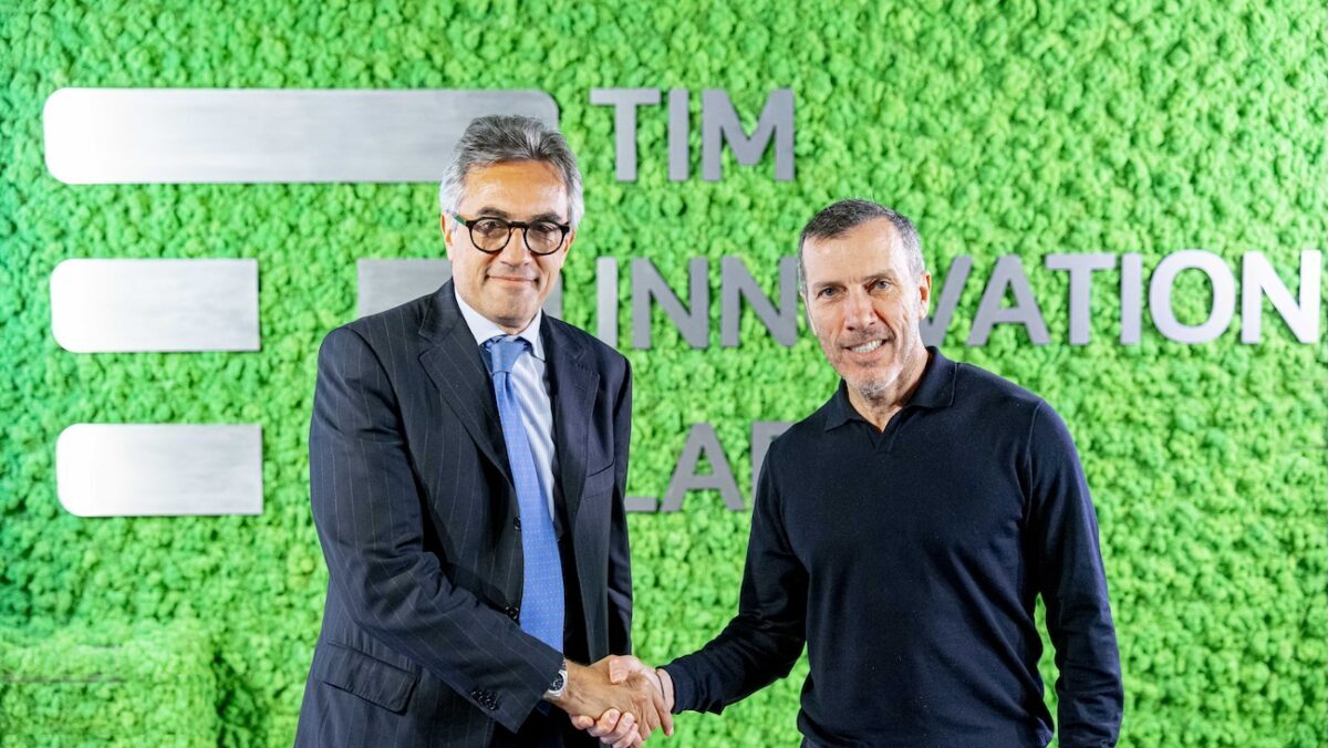 Tim e Cdp Venture Capital firmano un’intesa per l’innovazione e lo sviluppo delle startup e delle tecnologie italiane Tim e Cdp Venture Capital firmano un’intesa per l’innovazione e lo sviluppo delle startup e delle tecnologie italiane