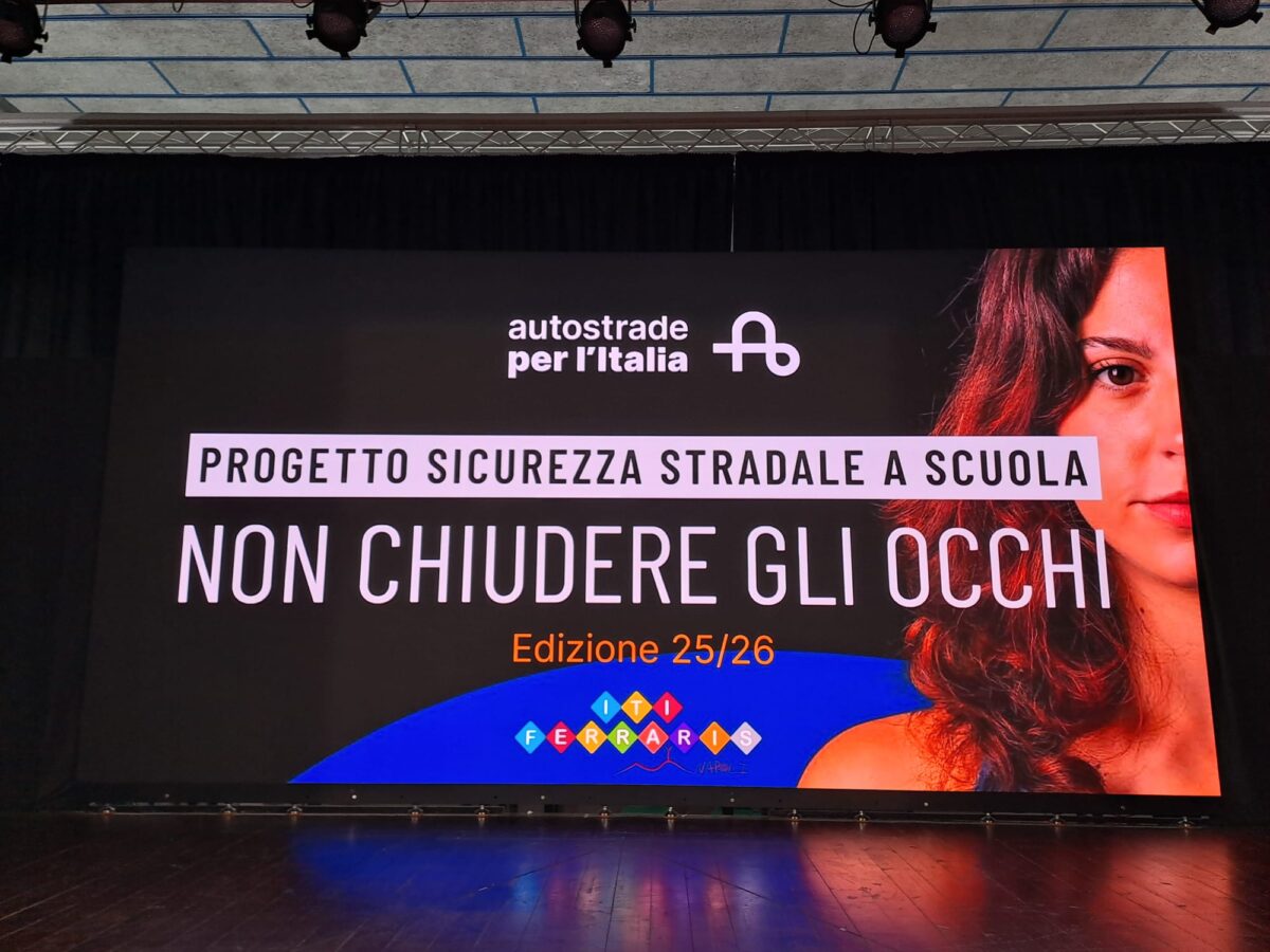 Gruppo ASPI insieme alla Polizia di Stato a Napoli per promuovere la sicurezza stradale nelle scuole