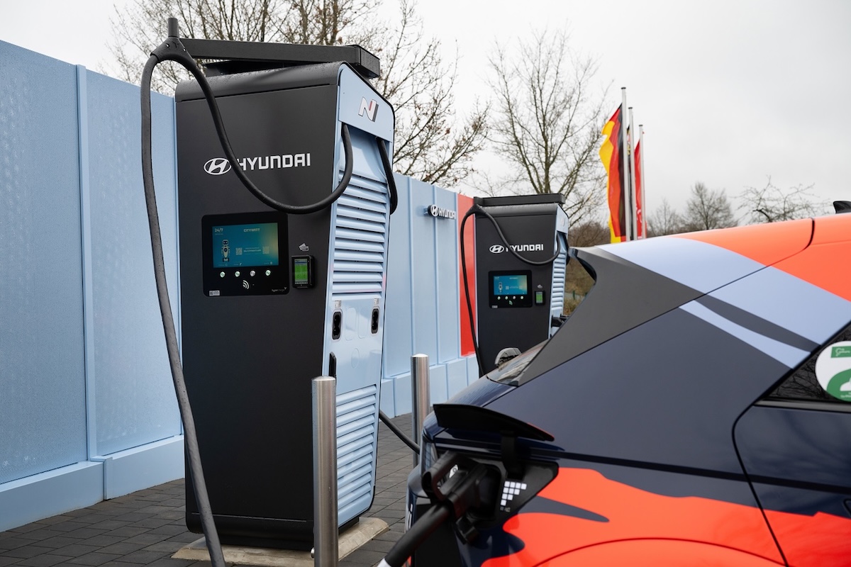 Hyundai porta gli N Hyper Charger al Nürburgring per le EV N