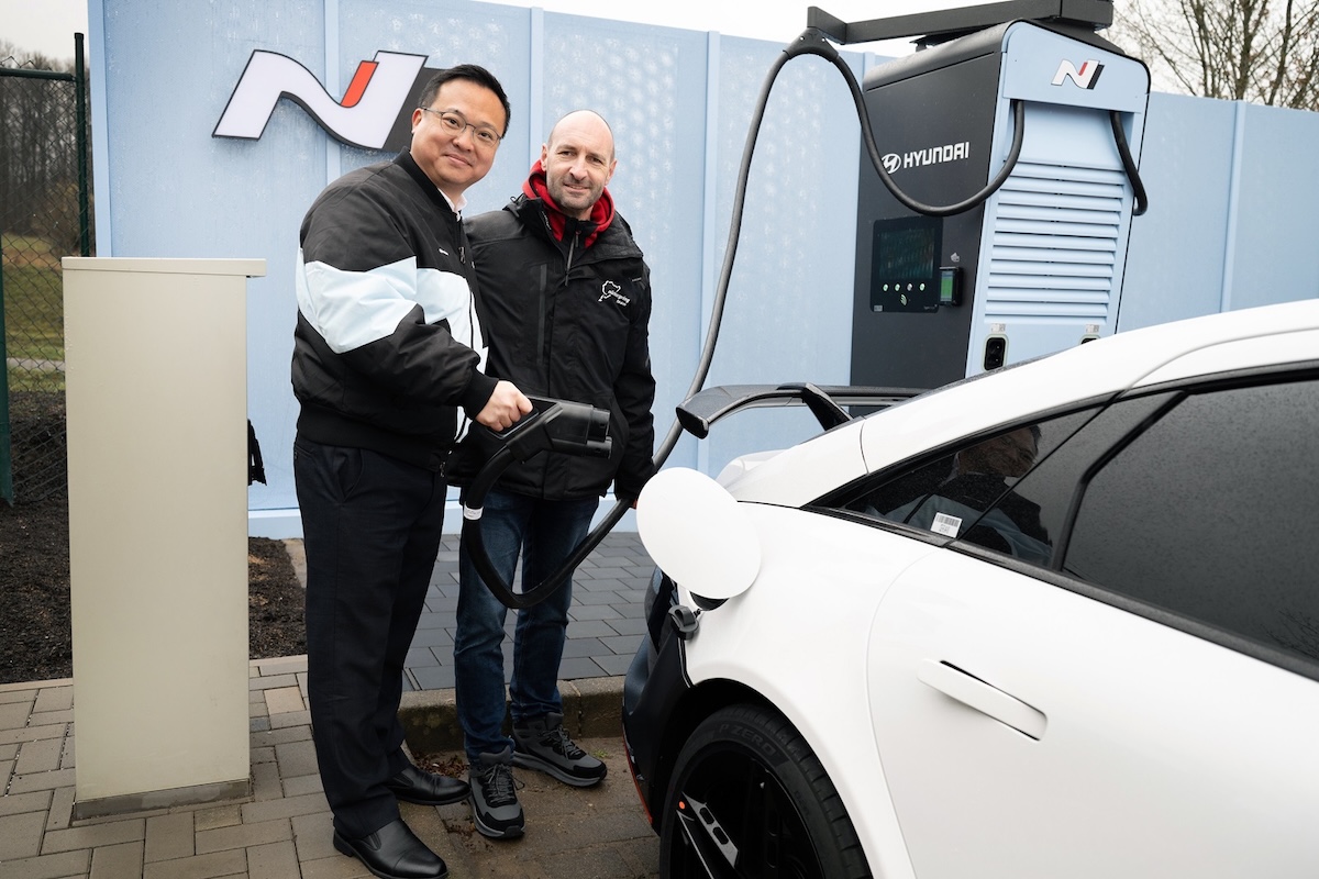 Hyundai porta gli N Hyper Charger al Nürburgring per le EV N