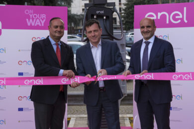 Enel, installati 3.730 punti di ricarica elettrica in Italia grazie al PNRR