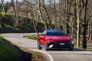 Nuova Hyundai IONIQ 6, più autonomia e ricarica ultrarapida