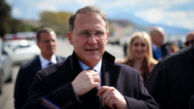 Chi è Edmondo Cirielli, viceministro degli Esteri finito al centro delle polemiche per l’incontro con l’ambasciatore russo