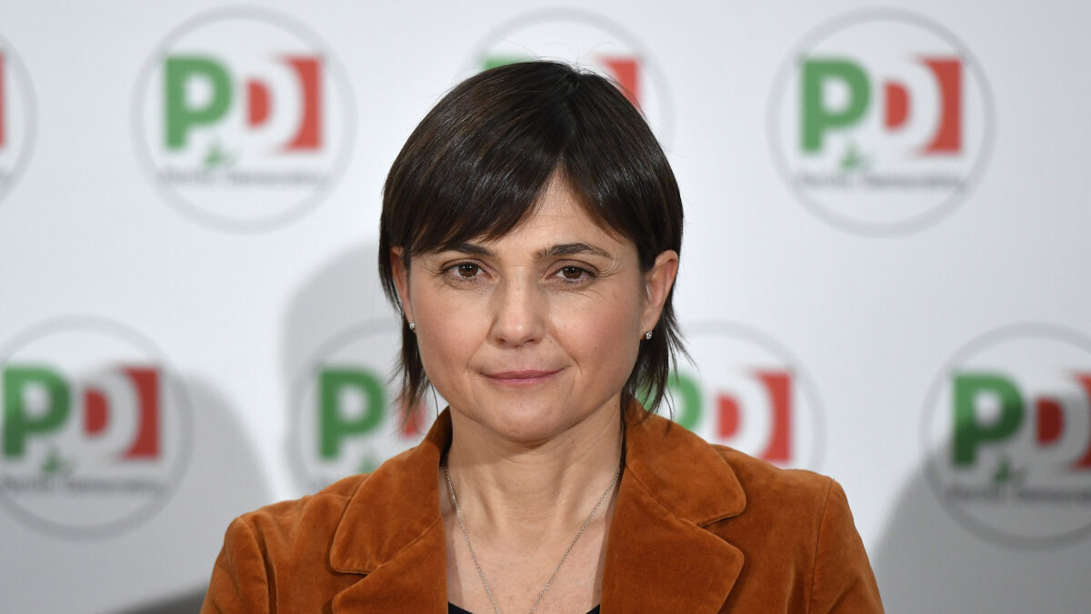 Giustizia, Serracchiani (Pd): “Il vero obiettivo della riforma è eliminare l’indipendenza della magistratura e liberare il governo dal suo controllo. Ecco perché bisogna votare no” Giustizia, Serracchiani (Pd): “Il vero obiettivo della riforma è eliminare l’indipendenza della magistratura e liberare il governo dal suo controllo. Ecco perché bisogna votare no”