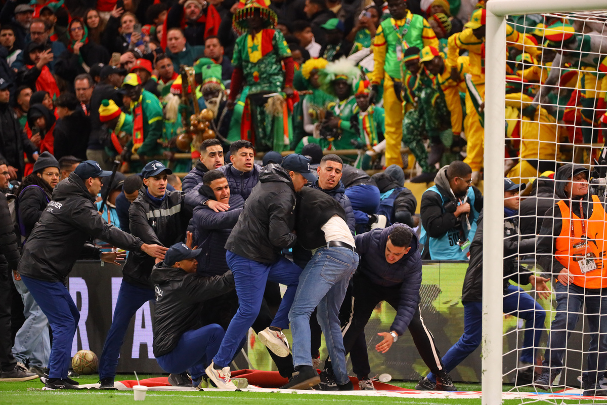Coppa d’Africa, clamoroso: il Marocco è campione a tavolino. La folle notte di Rabat che rischia di spegnare la magia di “giocare a calcio”