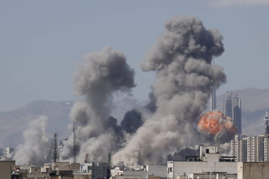 Iran, l’annuncio della Nato: “Ritiro temporaneo dall’Iraq”. Trump: “Alleati codardi”. Crosetto: “Non lo siamo”. Khamenei: “Il nemico è stato sconfitto” – LIVE