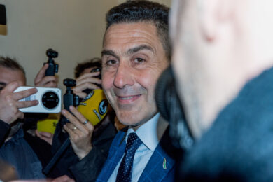 Vannacci: “Opposizioni come un disco rotto sui deputati sospesi, fatevene una ragione”. E su Silvia Salis…