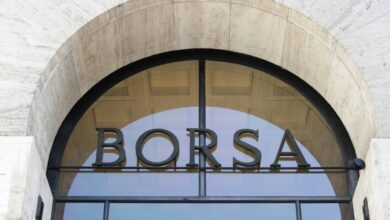 Borsa, Milano chiude in rialzo. Crolla Bff Bank, il titolo perde metà del valore. E lo spread…