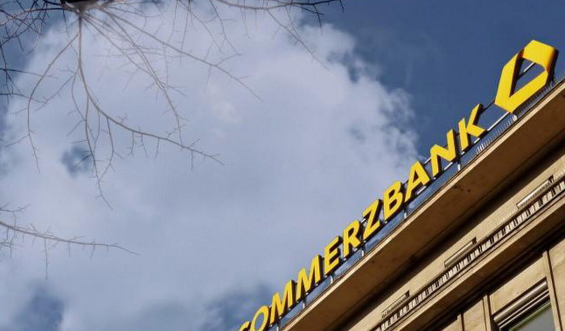 UniCredit-Commerzbank, il conto alla rovescia è finito: l’esposizione sfiora il 58% UniCredit-Commerzbank, il conto alla rovescia è finito: l’esposizione sfiora il 58%