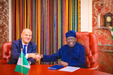 Eni, l’AD Descalzi incontra il Presidente della Nigeria Bola Tinubu
