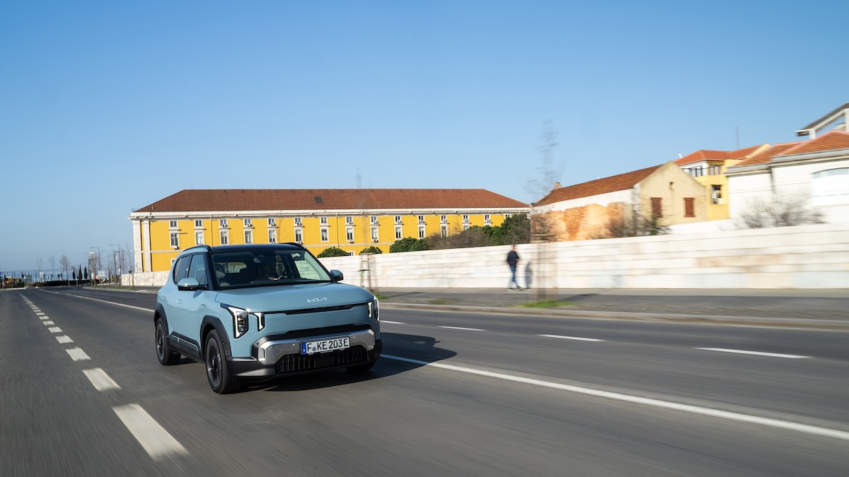 Kia EV2 debutta in Europa: il piccolo SUV elettrico fa sul serio