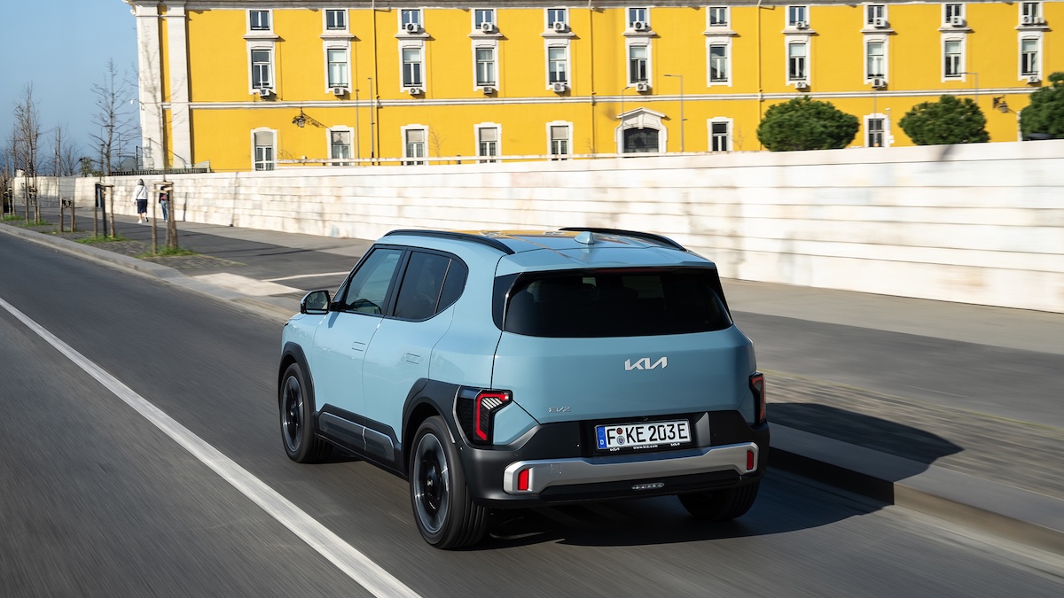 Kia EV2 debutta in Europa: il piccolo SUV elettrico fa sul serio