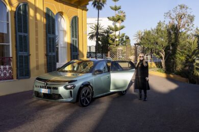 Lancia e Patty Pravo: il videoclip “Opera” celebra 60 anni di stile