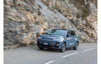 Leapmotor B10 si aggiorna OTA con One-Pedal e CarPlay nativo