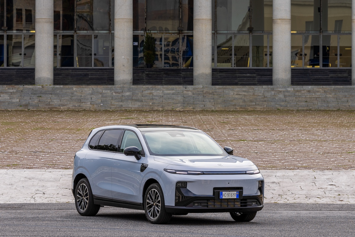 Leapmotor B10 REEV Hybrid, il SUV compatto sfida il mercato