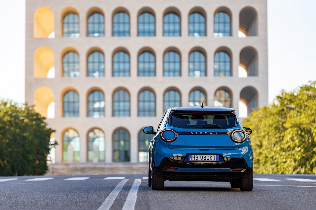 Nissan MICRA elettrica torna in Italia e riaccende una leggenda
