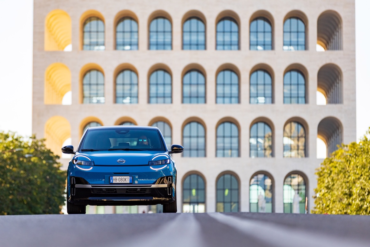 Nissan MICRA elettrica torna in Italia e riaccende una leggenda