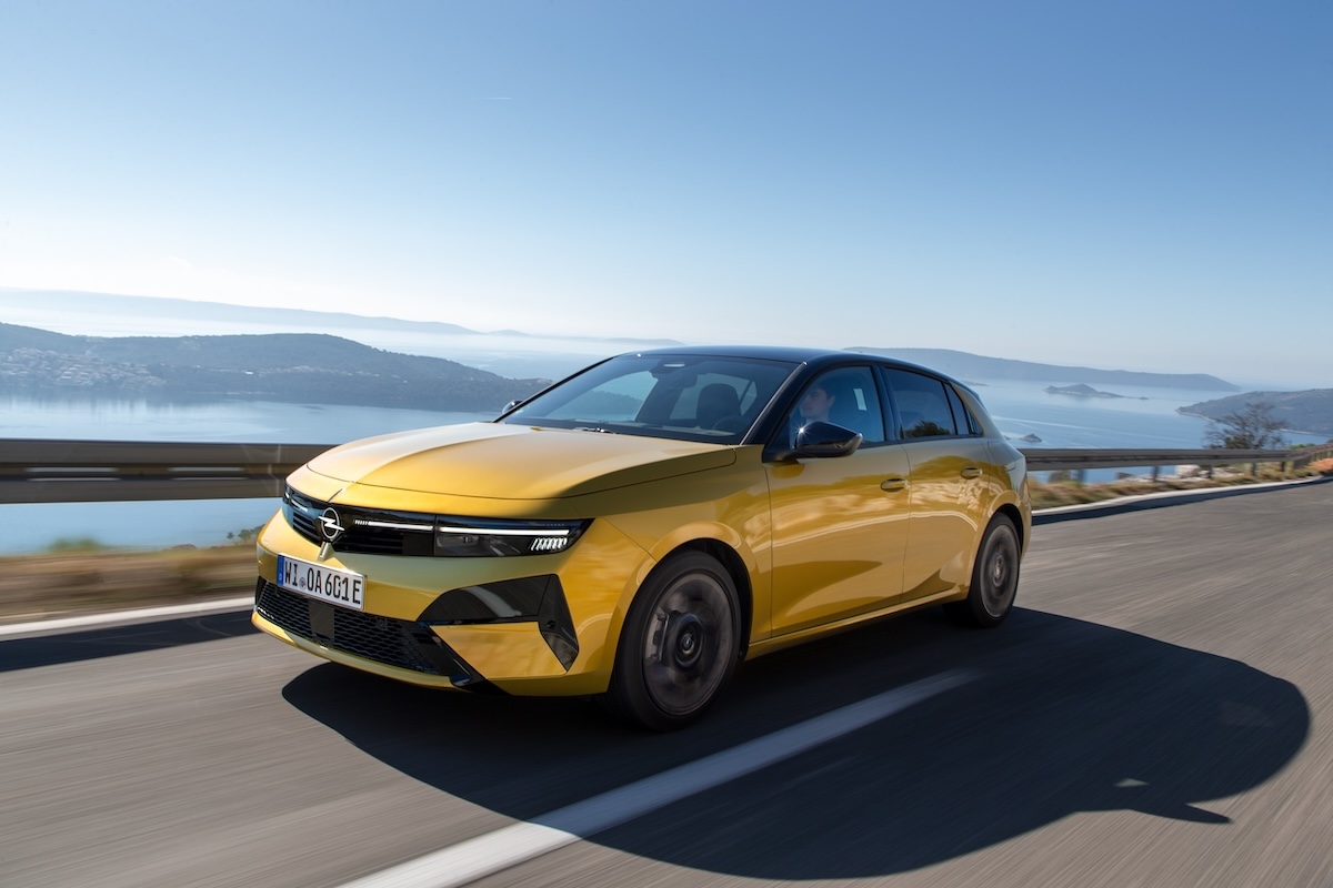 Opel Astra e Astra Sports Tourer, cambia tutto nella gamma