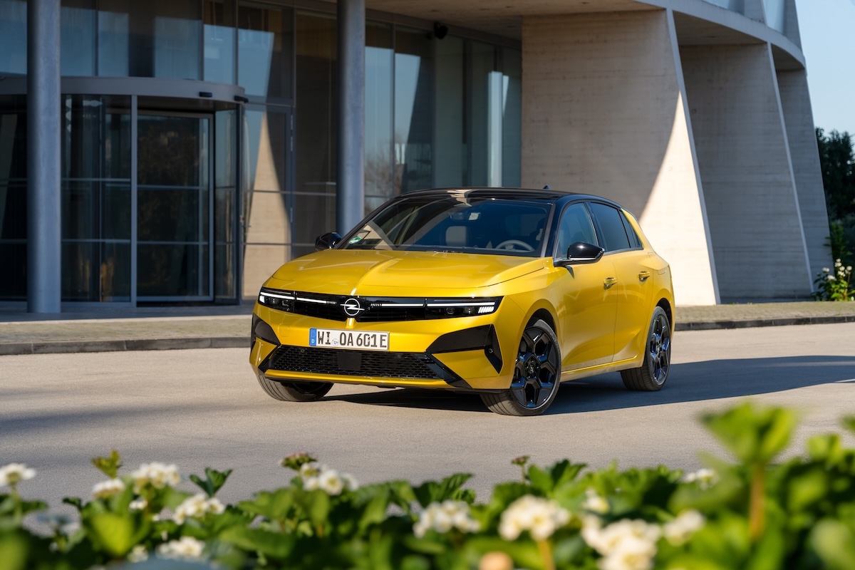 Opel Astra e Astra Sports Tourer, cambia tutto nella gamma