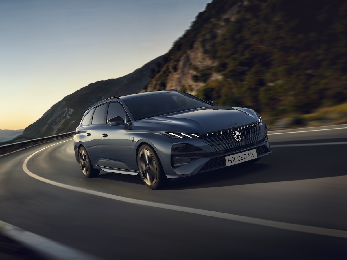 Peugeot 308 SW: la wagon compatta tra stile, spazio e efficienza