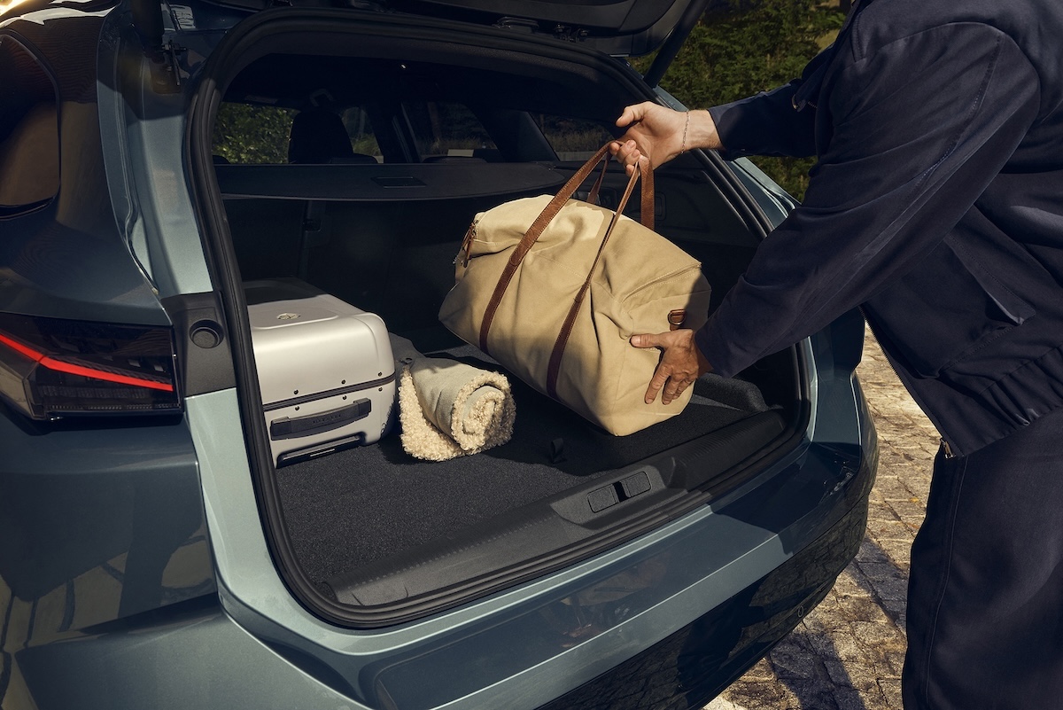 Peugeot 308 SW: la wagon compatta tra stile, spazio e efficienza
