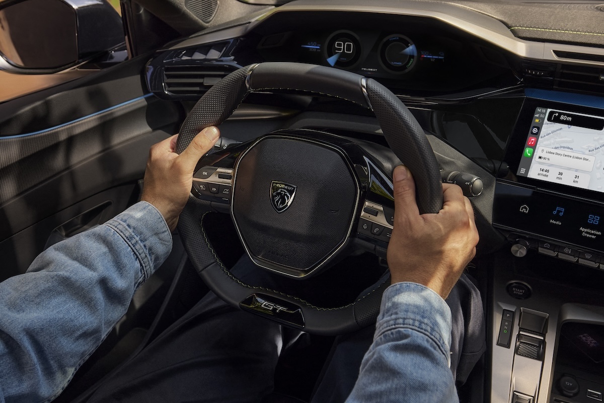 Peugeot 308 SW: la wagon compatta tra stile, spazio e efficienza