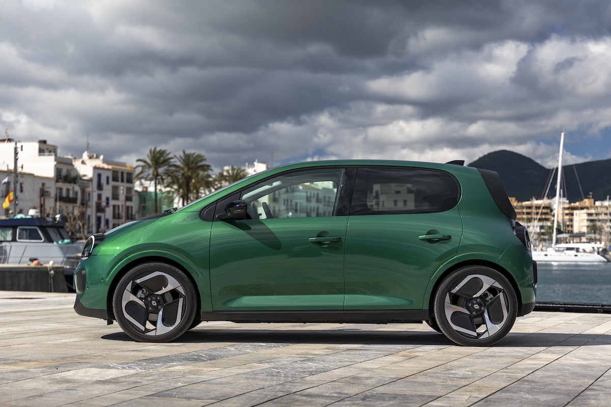 Renault Twingo torna elettrica: perché può cambiare il mercato
