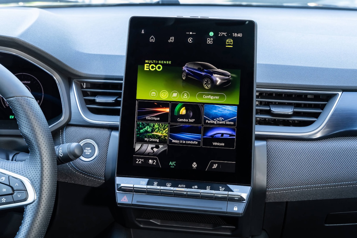 Renault Captur 2026 cambia volto e spinge sul full hybrid Renault Captur 2026 cambia volto e spinge sul full hybrid