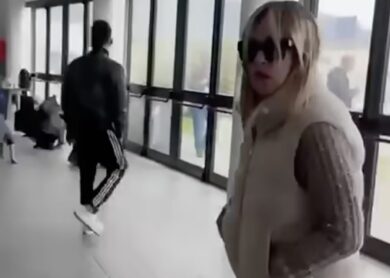 “Mamma” Meloni, la premier in tribuna a Tivoli per le gare della figlia. VIDEO