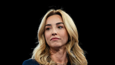 Silvia Salis rompe gli indugi: “Candidarmi contro Meloni? Lo prenderei in considerazione”