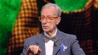 Feltri a Fuori dal Coro: “Umberto Bossi? Non era razzista, era un uomo rustico”