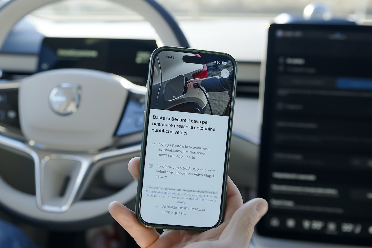 Nuova Volvo ES90, berlina elettrica premium da 700 km WLTP