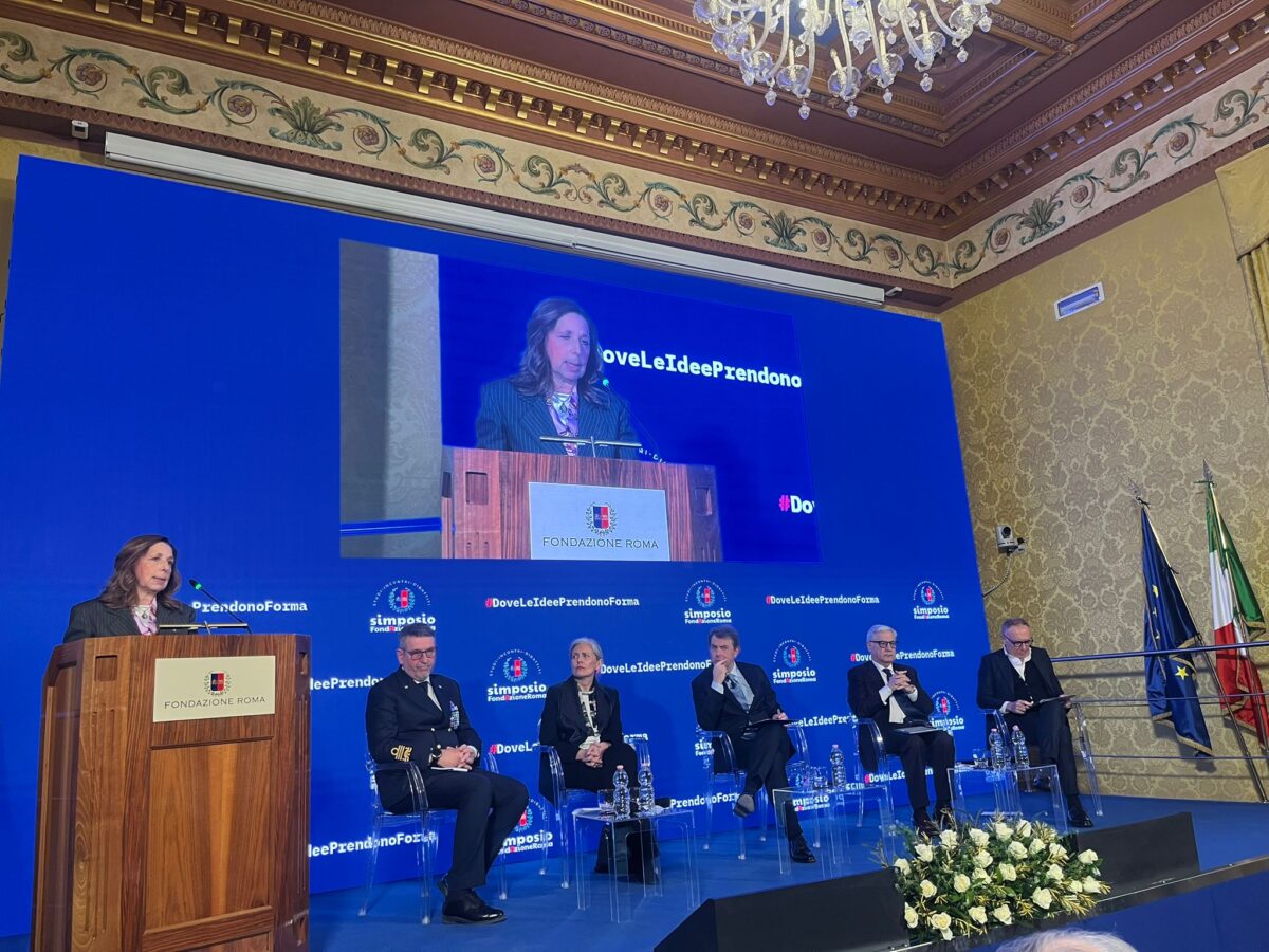 Guerra in Iran, Rauti: “Gli investimenti in difesa? Portano ricchezza. Allarme per gli attacchi ibridi. Ecco che cosa aspettarsi dai prossimi mesi”