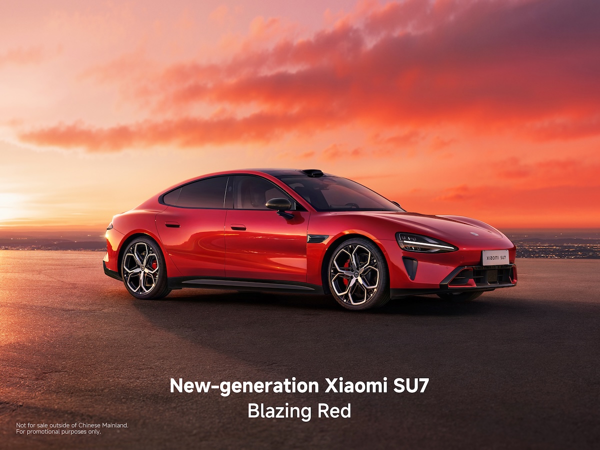 Xiaomi SU7 2026 debutta con 902 km di autonomia e più sicurezza