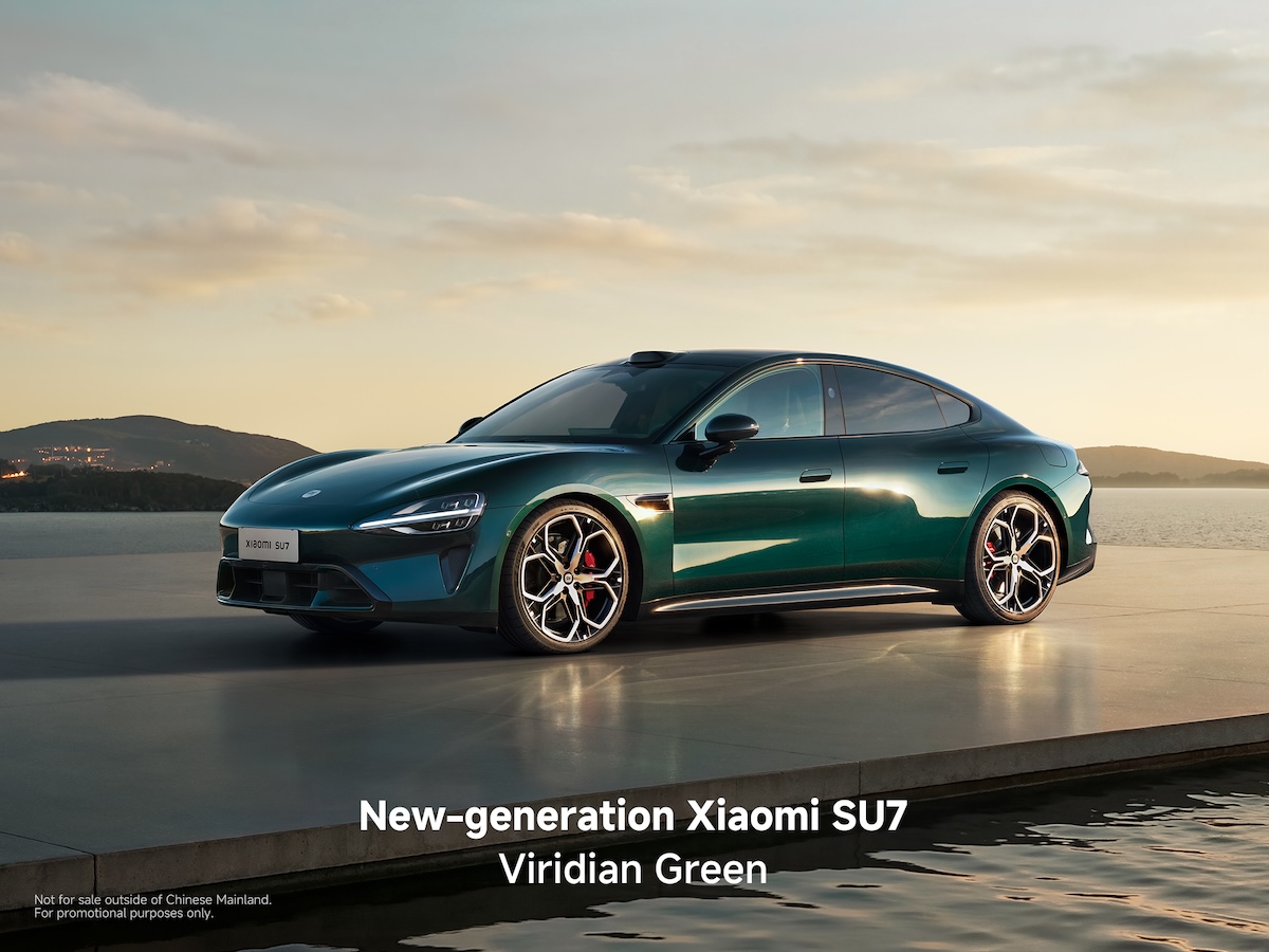 Xiaomi SU7 2026 debutta con 902 km di autonomia e più sicurezza