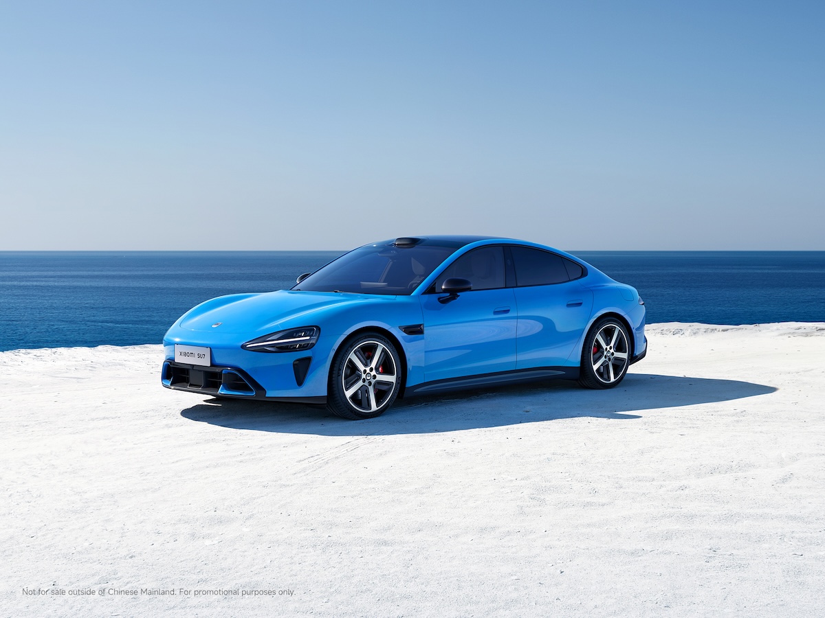 Xiaomi SU7 2026 debutta con 902 km di autonomia e più sicurezza