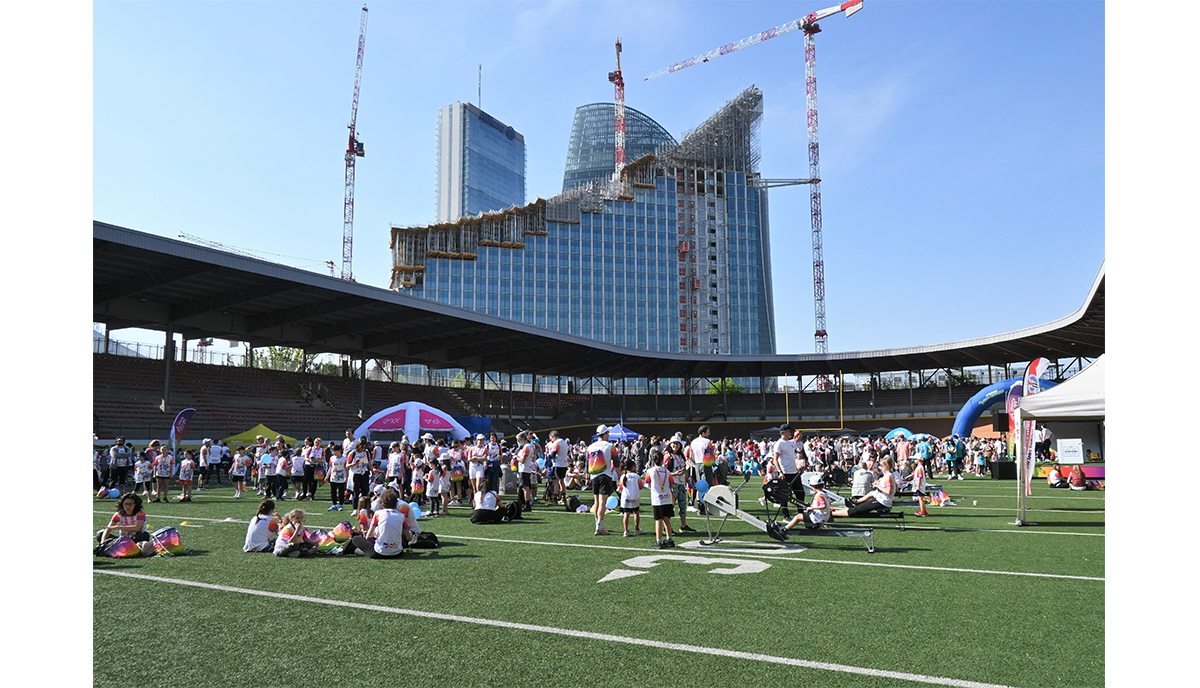 Wizz Air Milano Marathon 2026 un arcobaleno di colori su Milano