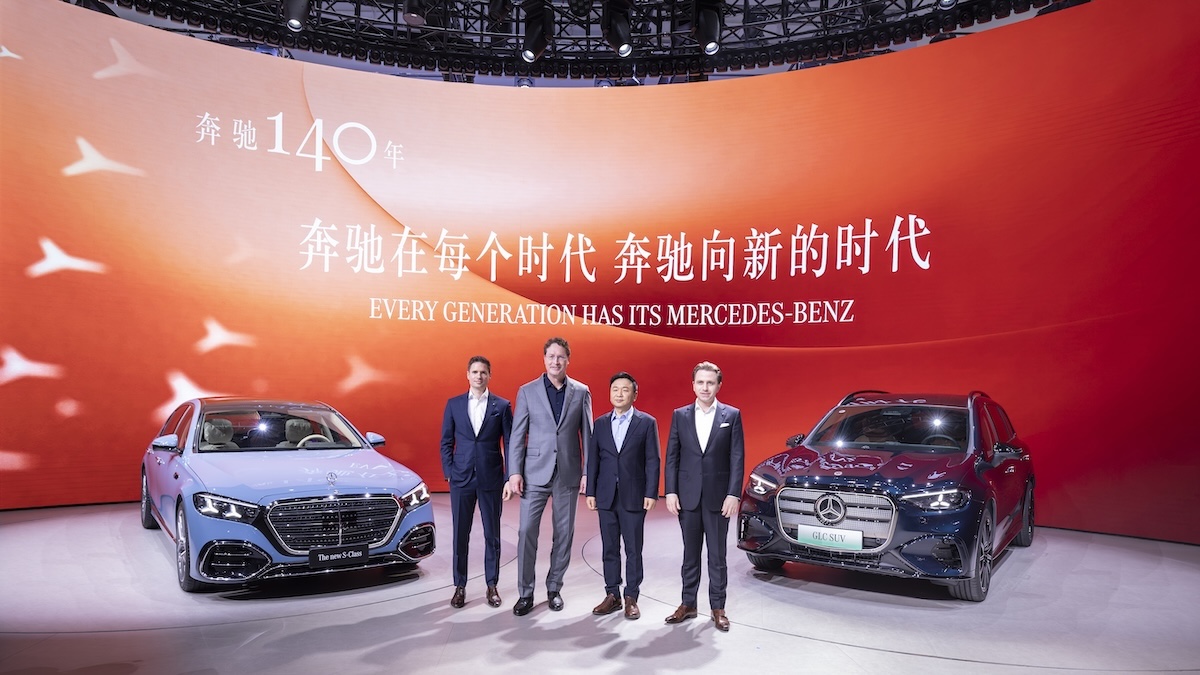 Mercedes parla sempre più cinese: il lusso tedesco perde identità? Mercedes parla sempre più cinese: il lusso tedesco perde identità?