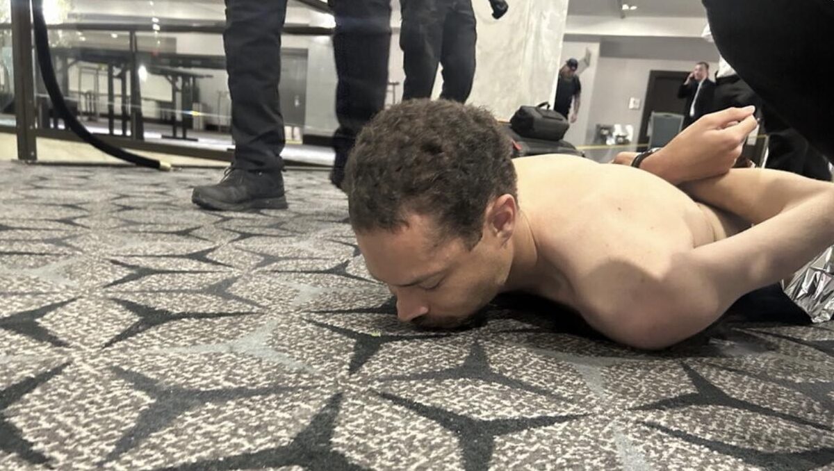 Chi è Cole Tomas Allen, l’uomo che ha sparato alla cena con Trump. 31 anni e insegnante modello, aveva con sè molte armi