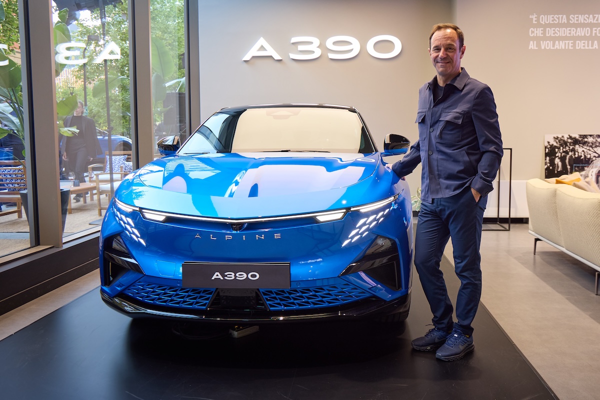 Milano Design Week, Alpine porta la A390 in anteprima italiana