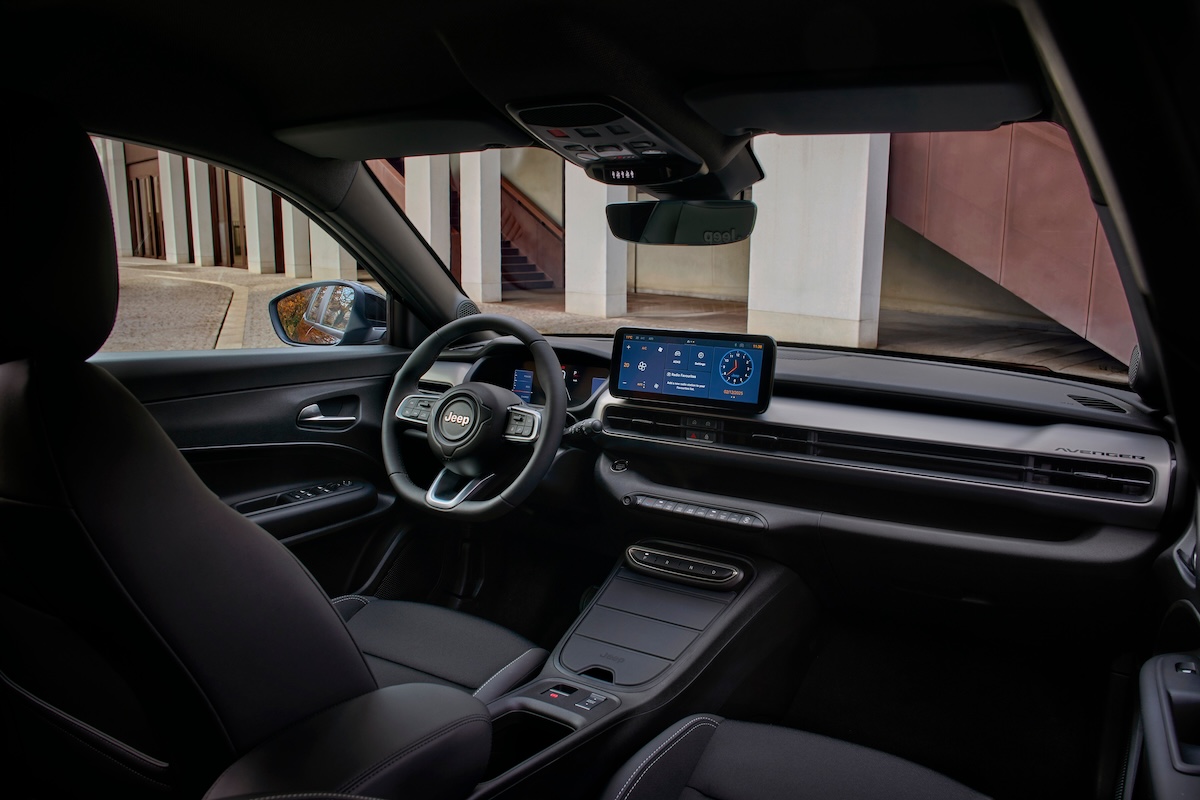 Jeep Avenger Black Edition, più carattere per il SUV compatto