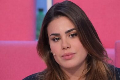 Uomini e Donne, Alessia lascia lo studio in lacrime: accuse durissime contro Ciro