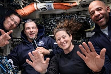 Missione Artemis, problema a bordo: astronauta diventa “idraulica” in orbita