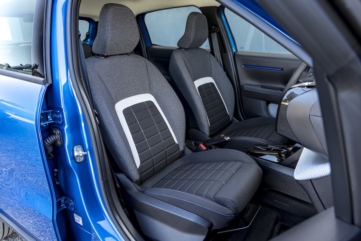 ë-C3 Urban Range, la mossa Citroën sull’elettrica accessibile