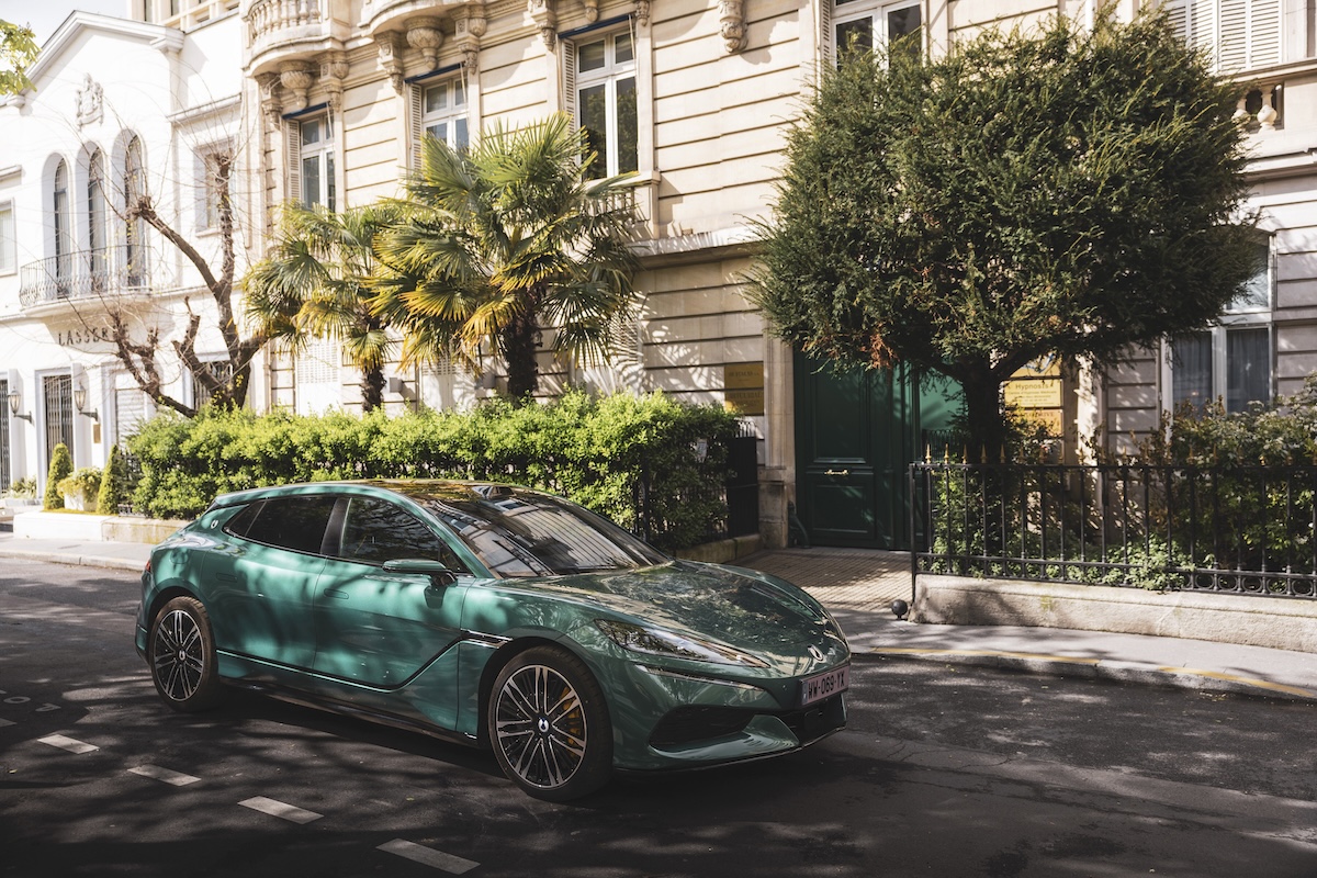 DENZA sbarca in Europa con Z9GT e D9 tra EV e super ibride