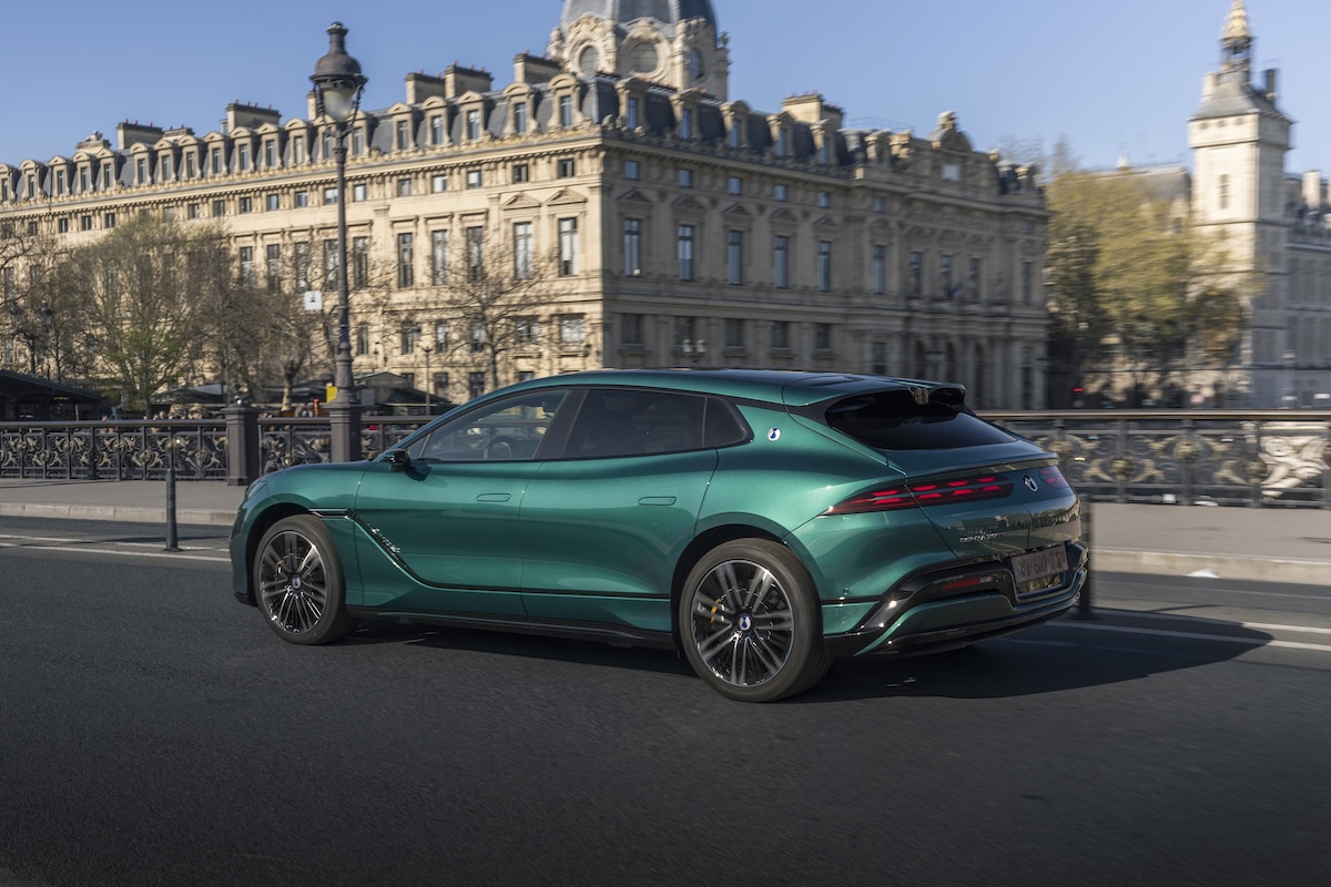 DENZA sbarca in Europa con Z9GT e D9 tra EV e super ibride