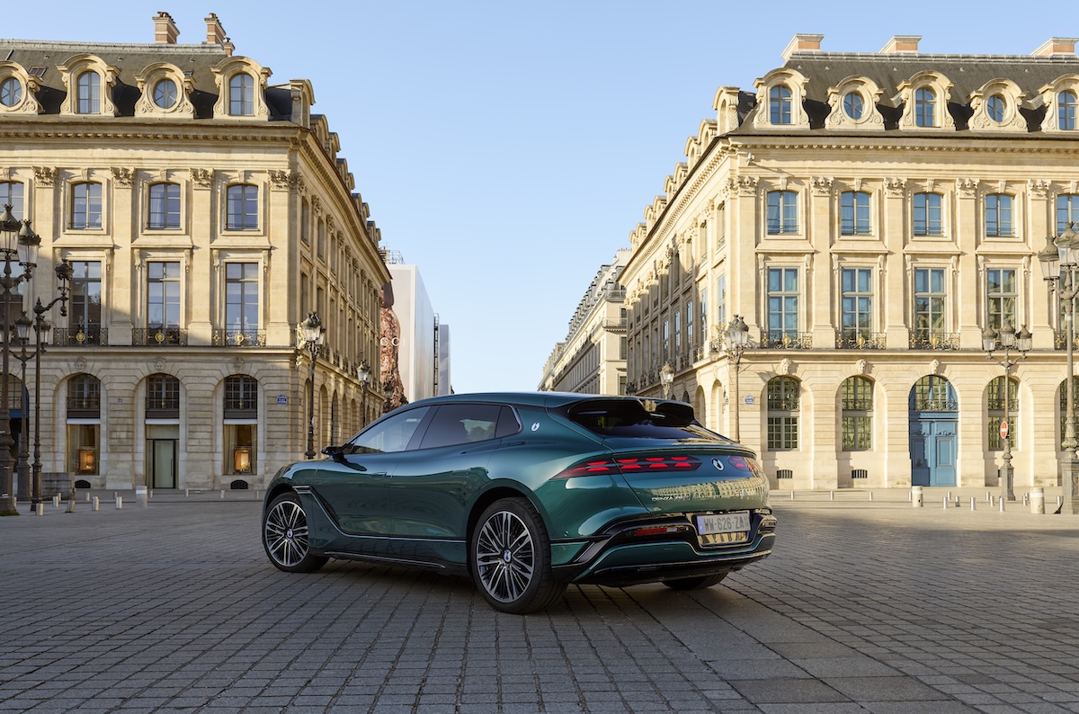 DENZA sbarca in Europa con Z9GT e D9 tra EV e super ibride