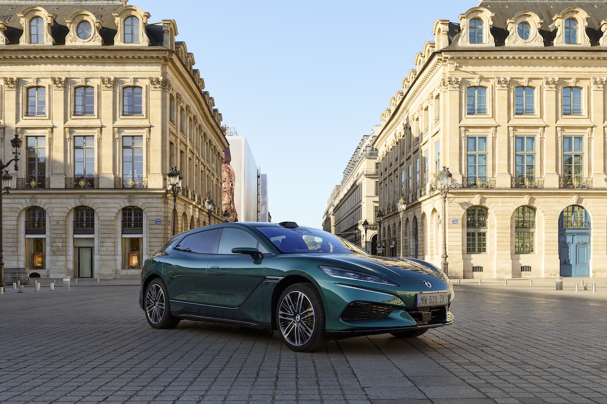 DENZA sbarca in Europa con Z9GT e D9 tra EV e super ibride