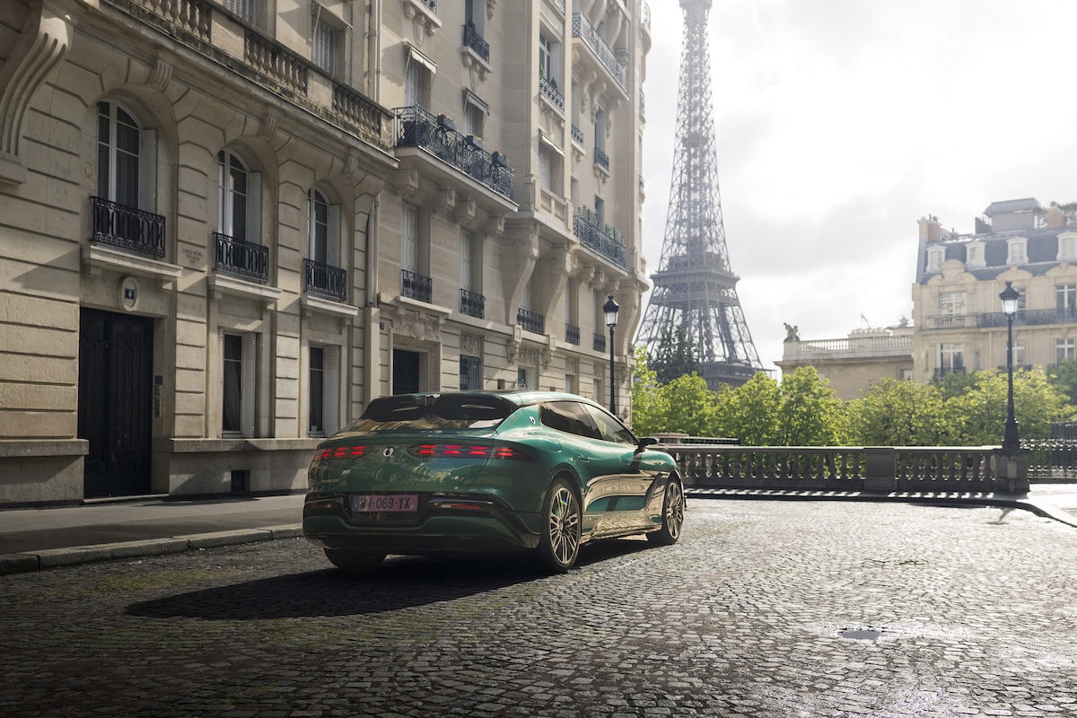 DENZA sbarca in Europa con Z9GT e D9 tra EV e super ibride